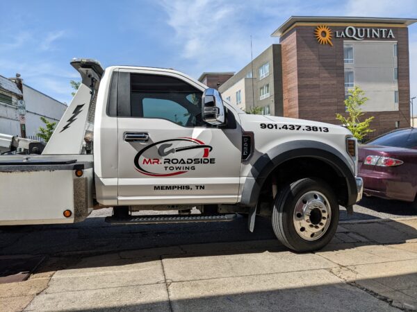 image of tow truck graphics